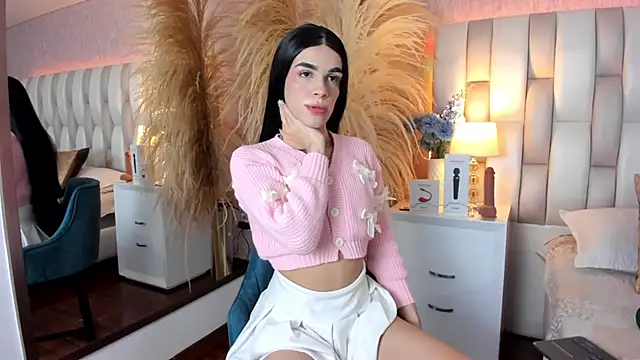 Snapshot of Valery_Rosse__ chatting on 10-12-25, 01:21 Valery Rosse   online show from 10-12-25, 01:21