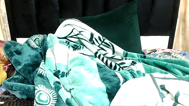 Snapshot of Hotsexyberry21 chatting on 11-03-25, 08:15 Hotsexyberry21 online show from 11-03-25, 08:15