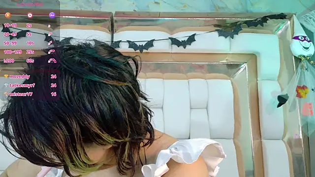 cosplaydate online show from 10-07-25, 02:42