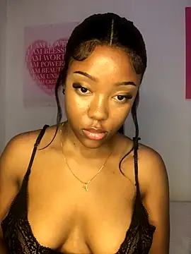 Snapshot of Sprinkle_Q chatting on 10-12-25, 12:09 Sprinkle Q online show from 10-12-25, 12:09