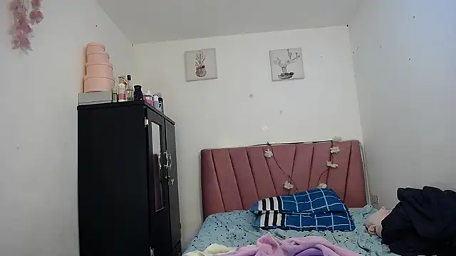 Liahdiaz  online show from 07-11-26, 01:14