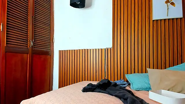 Snapshot of galactica_ chatting on 11-03-25, 11:33 galactica online show from 11-03-25, 11:33