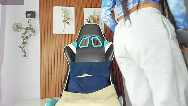 Snapshot of galactica_ chatting on 02-25-26, 11:42 galactica online show from 02-25-26, 11:42