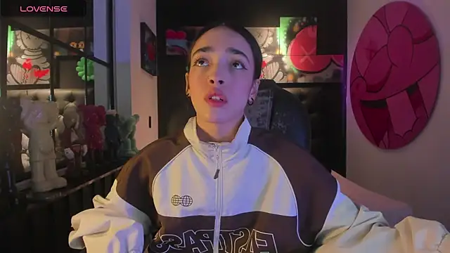 miIa bratz online show from 03-06-26, 08:38