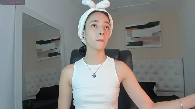 miIa bratz online show from 04-24-26, 09:39