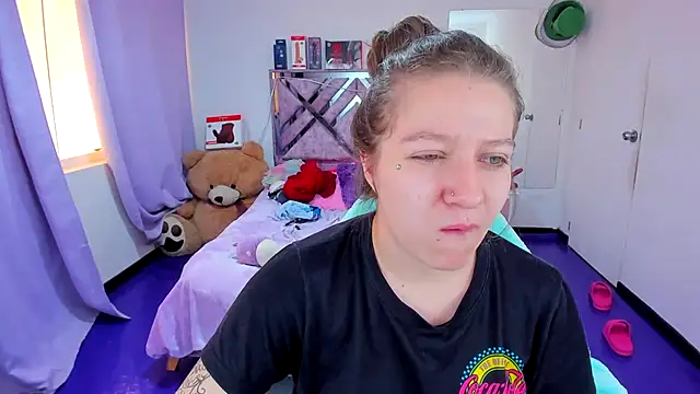 Luna Analya online show from 04-27-26, 02:26