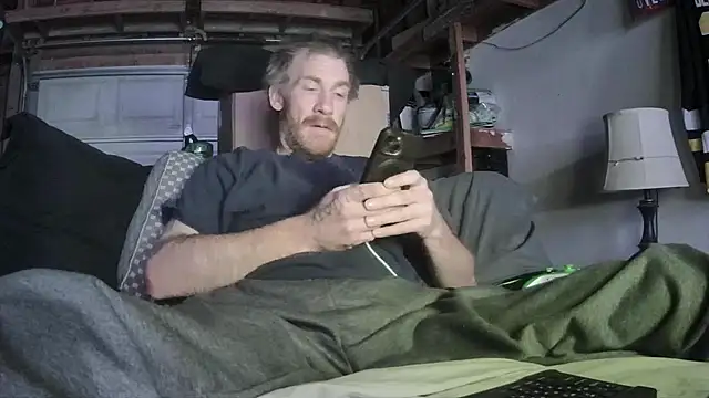 Snapshot of Tiggitytomociti chatting on 01-18-26, 07:12 Tiggitytomociti online show from 01-18-26, 07:12