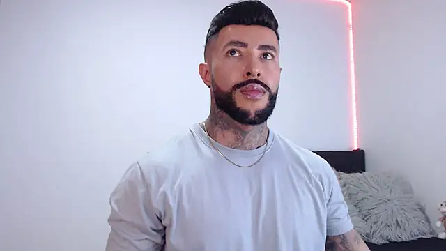 andrea de lucaa online show from 09-11-25, 02:55