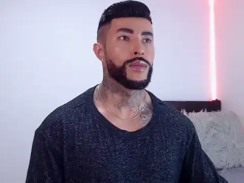 andrea de lucaa online show from 10-23-25, 03:50