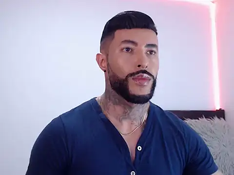 andrea de lucaa online show from 10-26-25, 01:44