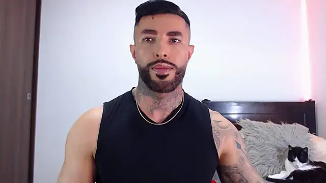 Snapshot of andrea_de_lucaa chatting on 01-16-26, 04:27 andrea de lucaa online show from 01-16-26, 04:27