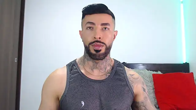 Snapshot of andrea_de_lucaa chatting on 02-07-26, 03:54 andrea de lucaa online show from 02-07-26, 03:54