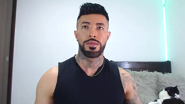 Snapshot of andrea_de_lucaa chatting on 02-08-26, 01:53 andrea de lucaa online show from 02-08-26, 01:53