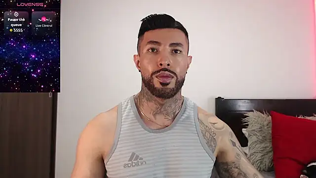 Snapshot of andrea_de_lucaa chatting on 02-24-26, 03:37 andrea de lucaa online show from 02-24-26, 03:37