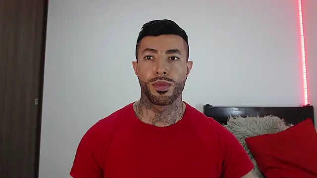 Snapshot of andrea_de_lucaa chatting on 03-05-26, 02:29 andrea de lucaa online show from 03-05-26, 02:29