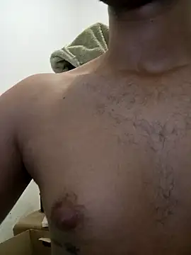 Snapshot of Prxx075 chatting on 11-16-25, 10:48 Prxx075 online show from 11-16-25, 10:48