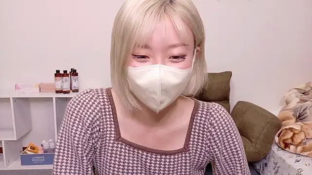 Snapshot of Nana__ch chatting on 06-09-26, 12:28 Nana ch online show from 06-09-26, 12:28