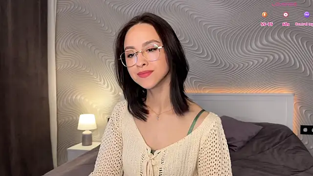 MiaSweetasHoney online show from 05-04-26, 07:15
