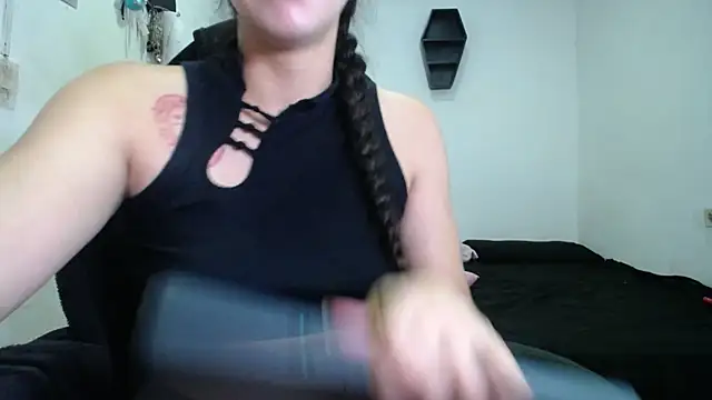 Amber09raiden online show from 10-28-25, 05:26