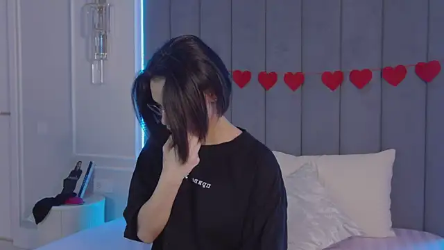 VioletAsh online show from 03-10-26, 04:50