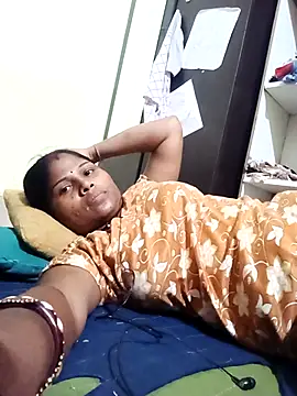 Snapshot of Sneha16 chatting on 09-17-25, 04:52 Sneha16 online show from 09-17-25, 04:52