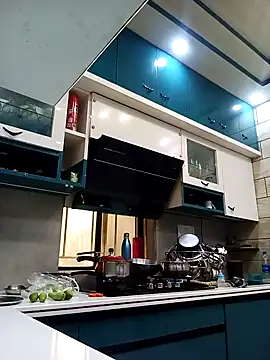 Snapshot of Sneha16 chatting on 09-23-25, 03:53 Sneha16 online show from 09-23-25, 03:53