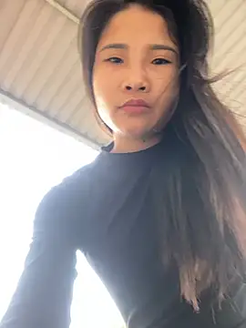 Snapshot of hello_mie chatting on 03-08-26, 11:52 hello mie online show from 03-08-26, 11:52