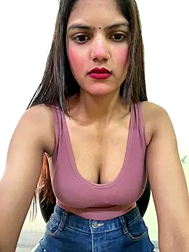 Snapshot of sexy_lips99 chatting on 11-10-25, 04:33 sexy lips99 online show from 11-10-25, 04:33