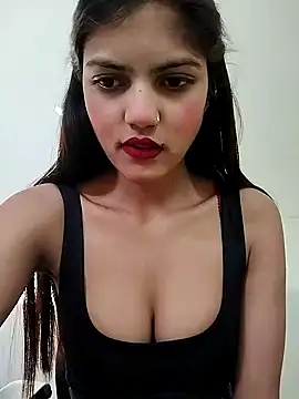 Snapshot of sexy_lips99 chatting on 12-17-25, 04:51 sexy lips99 online show from 12-17-25, 04:51