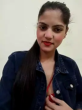 Snapshot of sexy_lips99 chatting on 12-19-25, 04:52 sexy lips99 online show from 12-19-25, 04:52