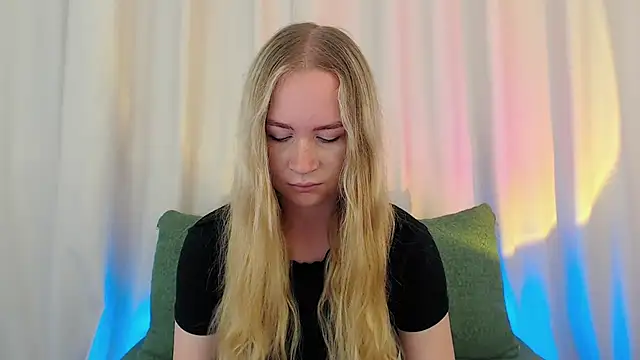 Snapshot of Mystic_Chloe chatting on 09-09-25, 12:54 Mystic Chloe online show from 09-09-25, 12:54