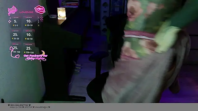 Snapshot of __Leyla__ chatting on 02-06-26, 08:12 Leyla online show from 02-06-26, 08:12