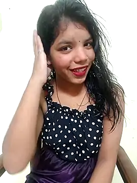 Snapshot of sexy_body-00 chatting on 09-21-25, 04:25 sexy body-00 online show from 09-21-25, 04:25