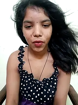 Snapshot of sexy_body-00 chatting on 09-23-25, 04:59 sexy body-00 online show from 09-23-25, 04:59