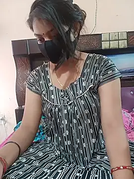 Priyanka Pal online show from 05-15-26, 02:40