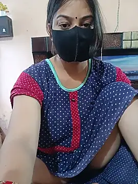 Priyanka Pal online show from 08-06-26, 03:52