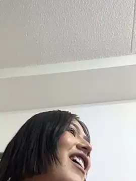 Snapshot of Candy_Velvet chatting on 12-20-25, 10:28 Candy Velvet online show from 12-20-25, 10:28