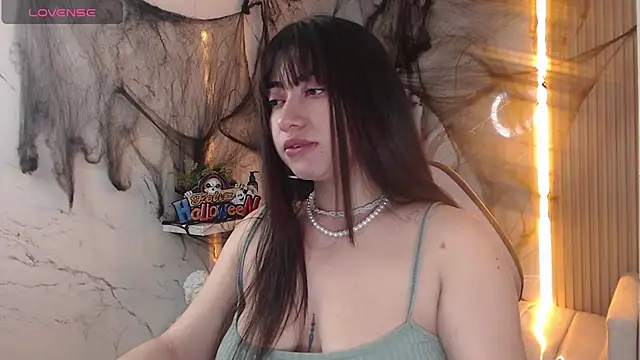 Sophia tf online show from 10-14-25, 01:45