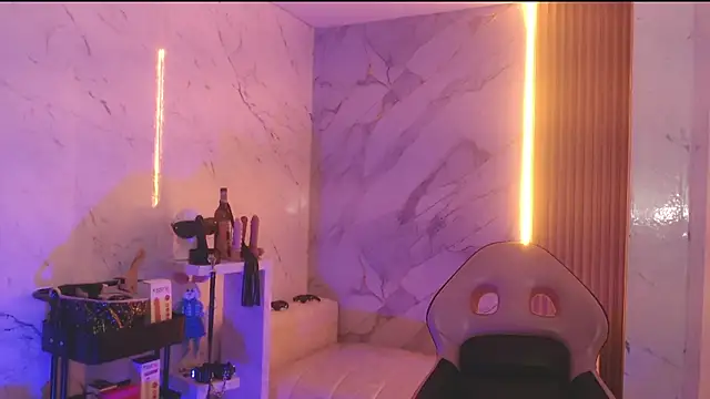 Sophia tf online show from 04-28-26, 03:44