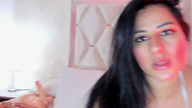 Snapshot of SeleneCarter chatting on 07-19-26, 12:47 SeleneCarter online show from 07-19-26, 12:47