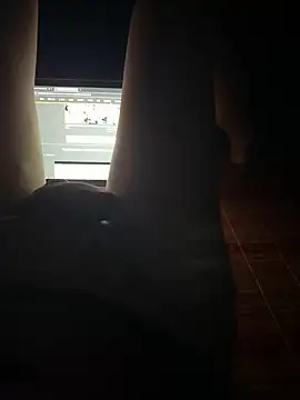 Snapshot of ehdwns chatting on 10-11-25, 05:00 ehdwns online show from 10-11-25, 05:00