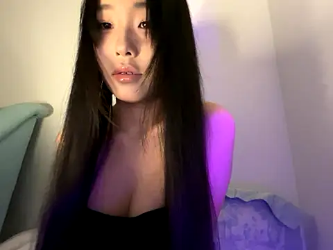 Snapshot of 77momomo chatting on 09-22-25, 05:15 77momomo online show from 09-22-25, 05:15