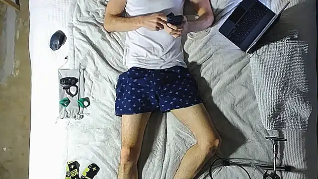 Snapshot of Just2Try chatting on 02-21-26, 04:08 Just2Try online show from 02-21-26, 04:08