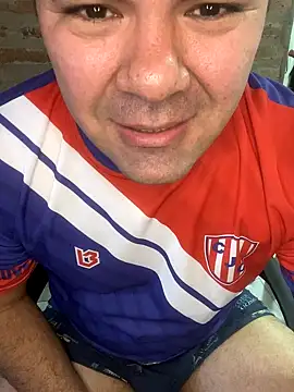 Snapshot of A-dvd-96 chatting on 09-17-25, 08:43 A-dvd-96 online show from 09-17-25, 08:43