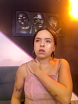 EmilyHarperr online show from 09-09-25, 11:54