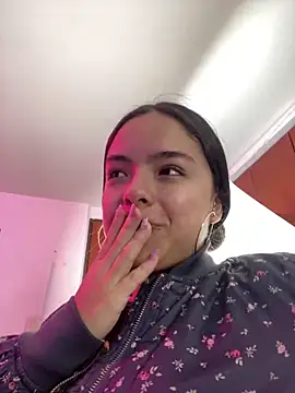 EmilyHarperr online show from 10-15-25, 11:32