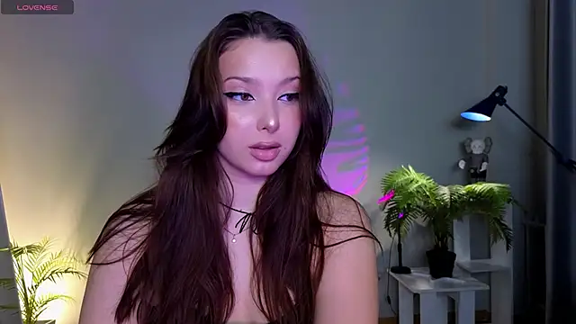 Lucy louras online show from 10-01-25, 12:00