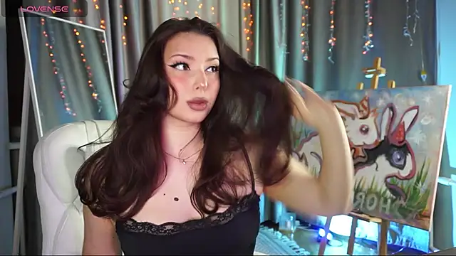 Lucy louras online show from 11-14-25, 12:37