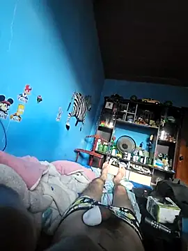 Snapshot of boysafado2521 chatting on 11-14-25, 08:18 boysafado2521 online show from 11-14-25, 08:18