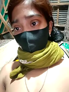 Snapshot of maya-Couple19 chatting on 09-10-25, 06:30 maya-Couple19 online show from 09-10-25, 06:30